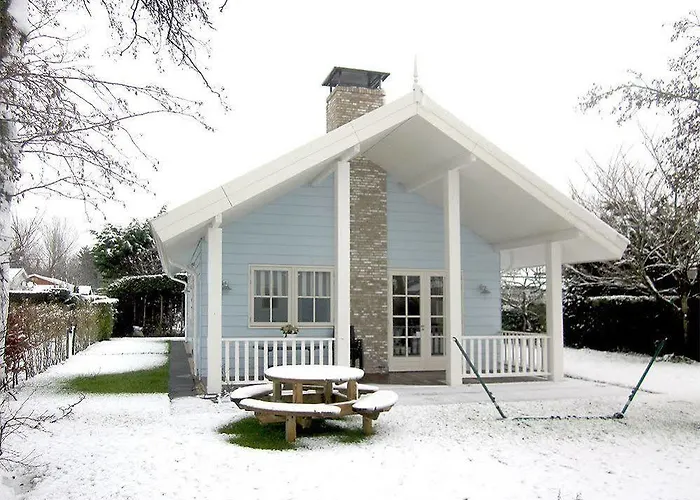 De Gouden Spar 홀리데이파크 노르트베이크